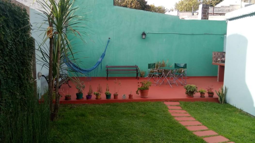 La Plata Hostel Εξωτερικό φωτογραφία